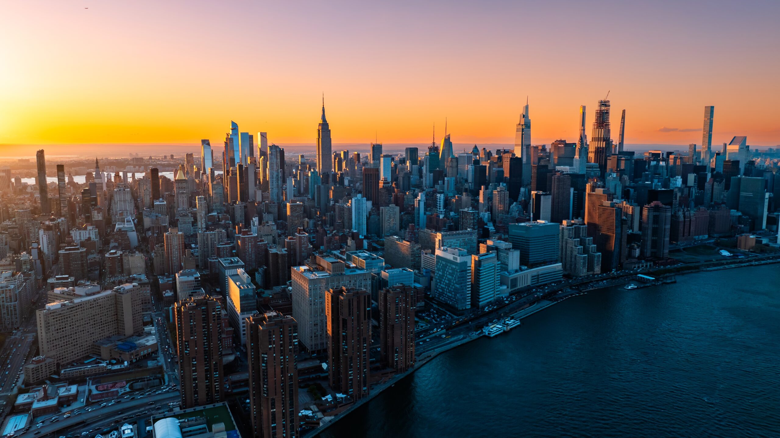 NYC Cannabis Brands Times Square Plaza cannabis tourism NYC Visit The Daily Green cannabis dispensary near me dispensary times square new york city nyc manhattan midtown cannabis near me manhattan cannabis weed dispensary manhattan weed in midtown