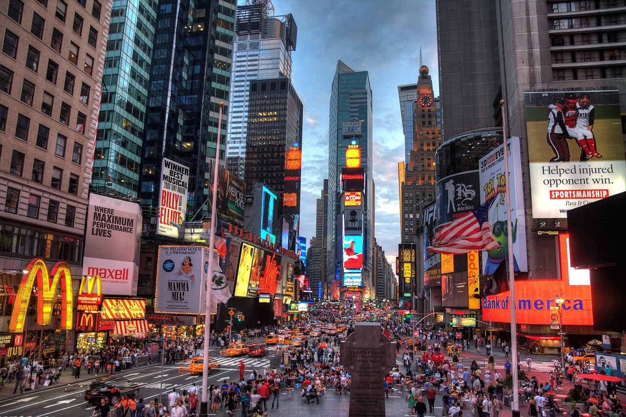 Did You Know These 5 Shocking Facts fun facts Times Square Times Square trivia NYC history Times Square facts Visit The Daily Green cannabis dispensary near me dispensary times square new york city nyc manhattan midtown cannabis near me manhattan cannabis weed dispensary manhattan weed in midtown